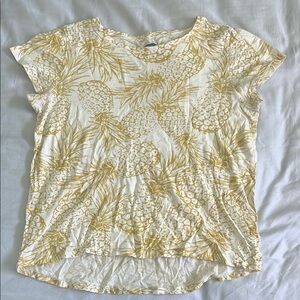 Old Navy Cream and Gold Graphic Short Sleeve Tee
